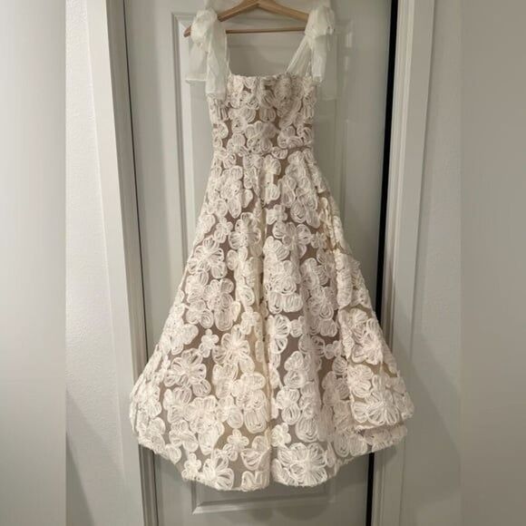 NEW BRONX AND BANCO SABRINA WHITE MIDI DRESS - Picture 5 of 13